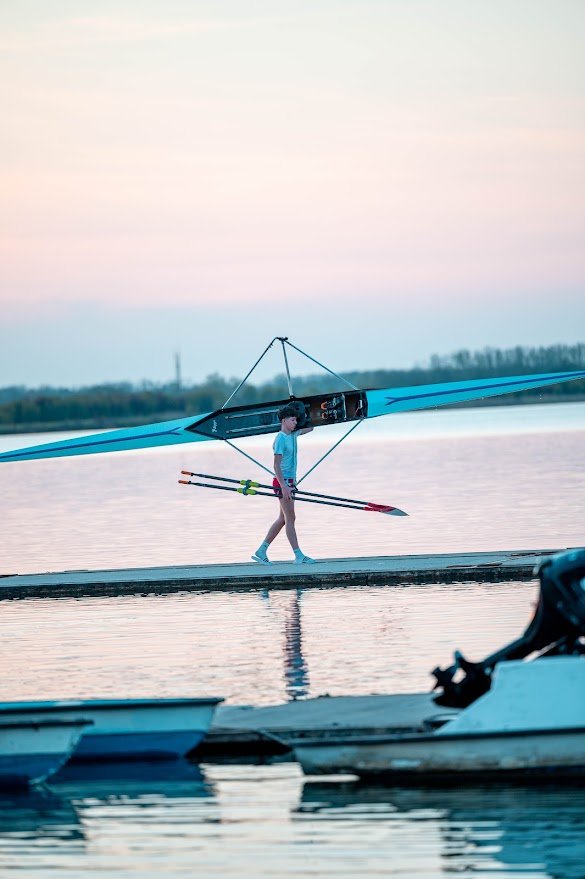 Vittorino athlete Pietro Campominosi at the La Standiana Rowing Regatta.